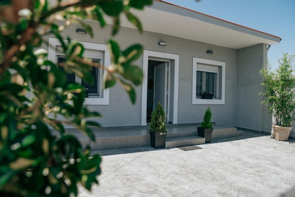 Sophia'S Coastal Retreat Villa Korinósz Kültér fotó